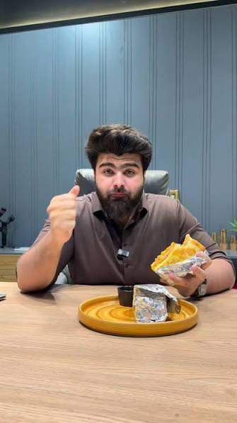 Food reviewer thumbs up